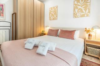 Charming 3-Bedroom Flat in the Heart of Les Corts - 2