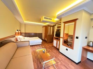 California Hotel - Sofia - 9