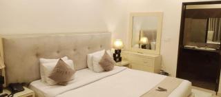 Central Gulberg Double Room Near MM Alam Road, Lahore - 0