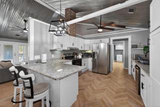 Healing Adventures Wellness Retreat home - 6