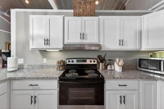 Healing Adventures Wellness Retreat home - 4