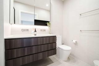 Sunny Modern Townhouse in Yarraville - 5