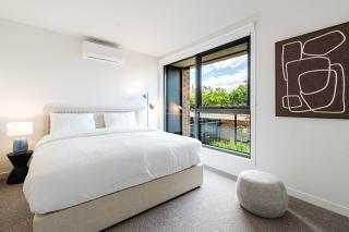 Sunny Modern Townhouse in Yarraville - 1