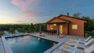 Villa Pendolina with pool and grill in Umag - 9