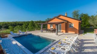 Villa Pendolina with pool and grill in Umag - 3