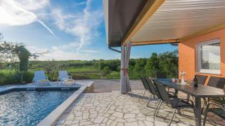 Villa Pendolina with pool and grill in Umag - 2