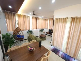 Cosy Penthouse Double Bedroom for get together - 1