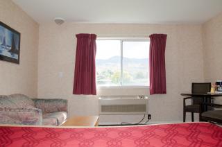 Best Budget Inn & Suites Kamloops - Kamloops - 9