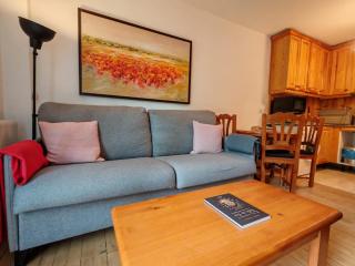 Nórdico y acogedor- Confort con chimenea - Falcó 4 - 3