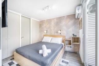 Modern apartment With Pool, AC & Wifi - 9