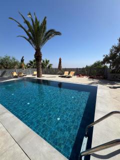 Apartment in large villa with swimming pool - 5