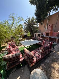 Apartment in large villa with swimming pool - 2