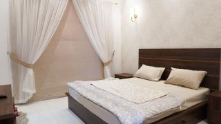 Comfortable Entire House in DHA Phase 6 Lahore Near Raya and Dolmen Mall - 4