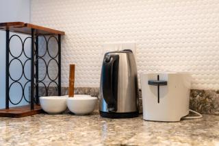 Ahlan HH - Beautiful 1BR Home with Pool View - Belgravia III, JVC - 3