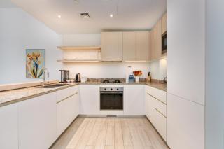 Ahlan HH - Beautiful 1BR Home with Pool View - Belgravia III, JVC - 4