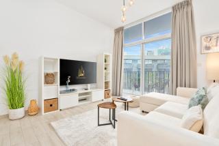 Ahlan HH - Beautiful 1BR Home with Pool View - Belgravia III, JVC - 9