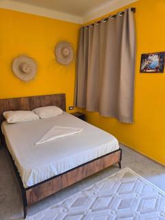 Cozy 1-Bedroom Apartment in Sousse with Outdoor Kitchen and Balcony - 9