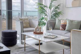 Frank Porter - Bloom Tower A - 6