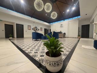 Hotel Kingdom Suites Near Elements Mall, Manyata Tech - 7