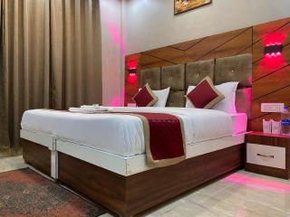 Hotel Full Moon Night - 6