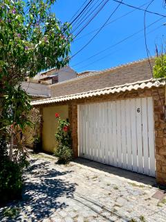 Casa praia do Forte atrás da feirinha - 3