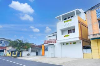 Dancenter Kanajiwa Guesthouse 1 - 2