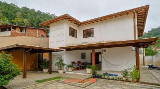 Casa em Angra com Acesso a Praia e Conforto - 0