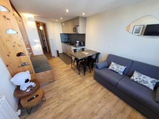 Studio confort rénové pour 4 personnes, skis aux pieds - FR-1-181-2574 - 3