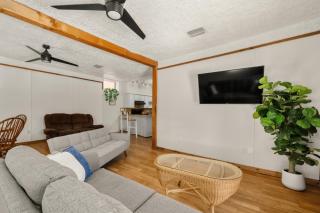 Circle Overlook-Downtown Apartment Stay - 9