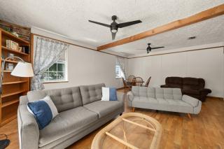 Circle Overlook-Downtown Apartment Stay - 1