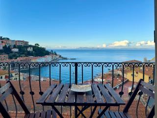 Porto Santo Stefano Sea Breeze Retreat - 6