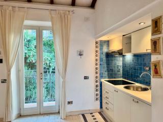 Porto Santo Stefano Sea Breeze Retreat - 2