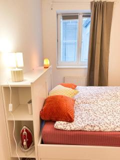 Modern 2-Room Private Apartment in City Center - 3