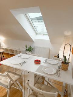 Modern 2-Room Private Apartment in City Center - 7