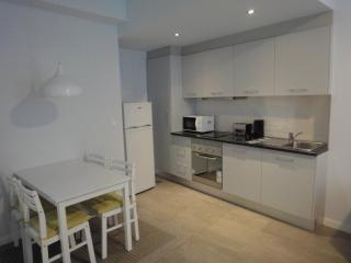 QUO Almeida Garrett - 9