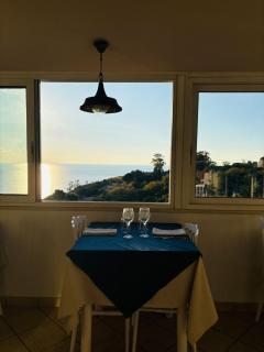 BOUTIQUE RESORT VILLA FRANCA - Hotel for couples with beach service included - 1