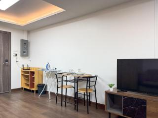 1BR Near BTS Queen & Single Bed City Center - 5