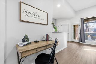 Luxury Backyard Pool & Patio Oasis 4-BD - 1