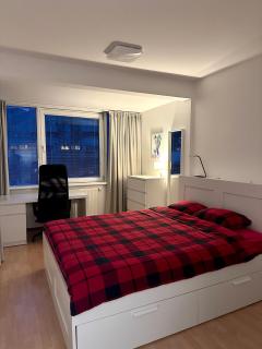 Cozy 2-Room Private Apartment near U1 subway - 0