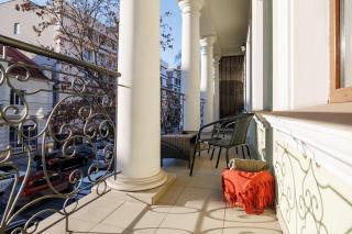 Balcony View on Alexandru cel Bun - Massive Living & SofaBed - AC & Bean-Coffee Bar - GrandStay - 7