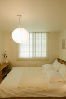 Soft Minimal 2BR Home near Dongdaemun, 2 stops to Myeongdong - 9