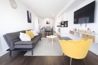 Fully furnished Lux 1bedroom condo - 0