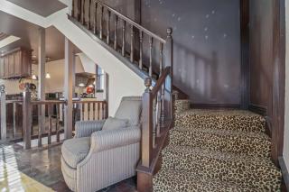 Ozark Mountain Retreat- Movie Theatre Dance Floor - 4