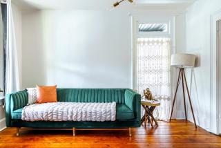 Jungle House Columbus Downtown Free Parking Sleeps 8 - Walk to Convention Center & Nationwide Arena - 2BR Short North Luxury Home - Over 5,800 Five Star Stays - 8