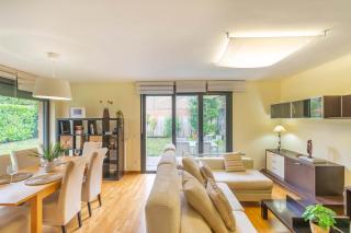 Gran chalet con amplio jardín próximo a Pamplona - 1