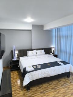 Hotel Belle Maison - 8