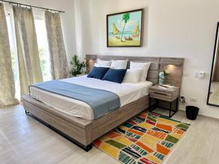 Corner 2BDR in Coral Bay 2 in front of Hard Rock - 1