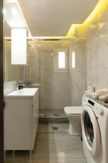 Modern Apartment In The Heart Of Thessaloniki - 8