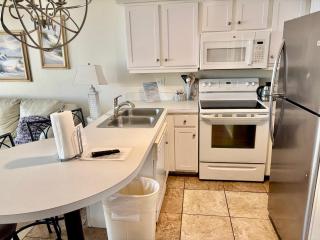 Ocean Walk Resort - Dramatic Ocean Front View - 3