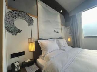 西安易舍101酒店回民街钟楼地铁站店 - 1